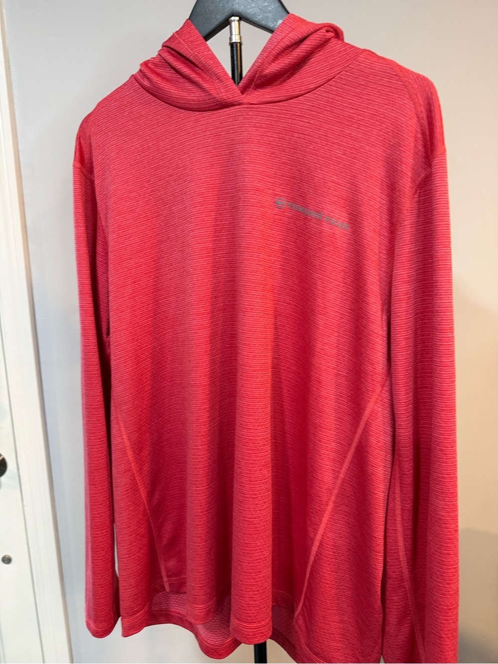 Vineyard Vines Men's XL Coral Heathered Grid Performance Hoodie - Picture 2 of 8